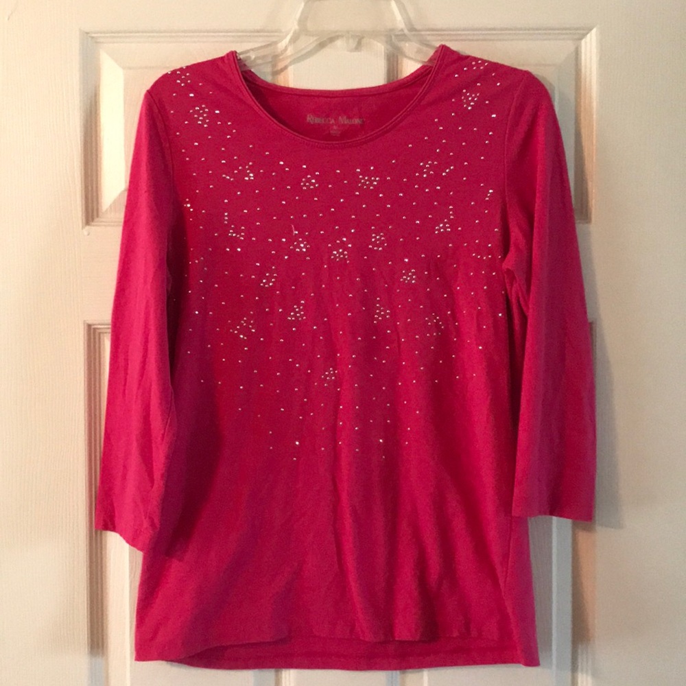 Women’s sleeved shirt